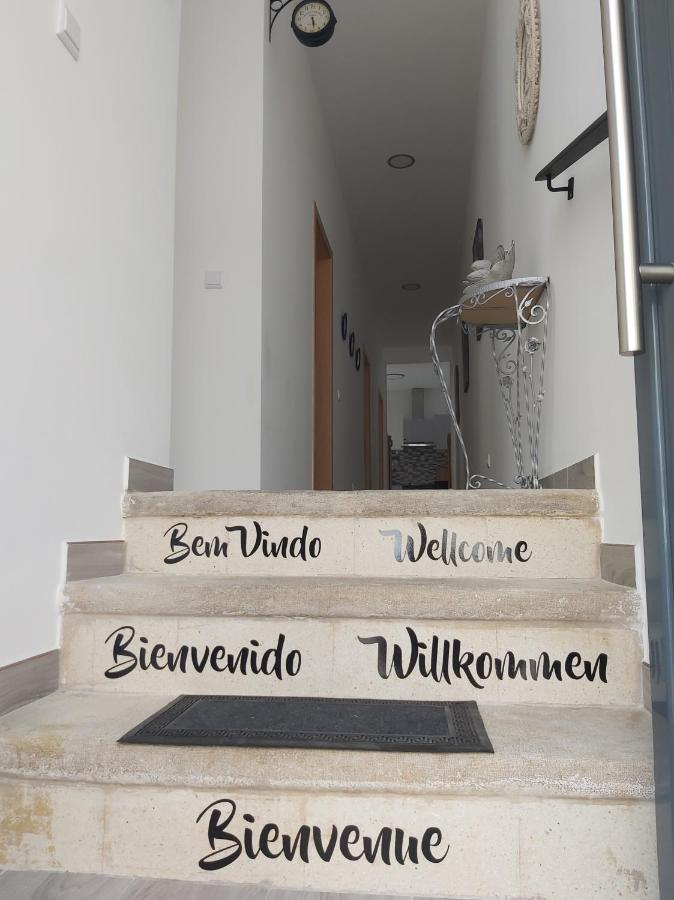 Casa Amarela: Conforto E Localizacao Perfeita! Faro Eksteriør billede
