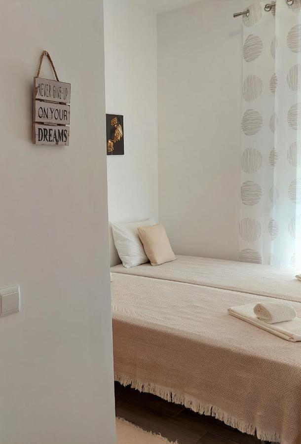 Casa Amarela: Conforto E Localizacao Perfeita! Faro Eksteriør billede