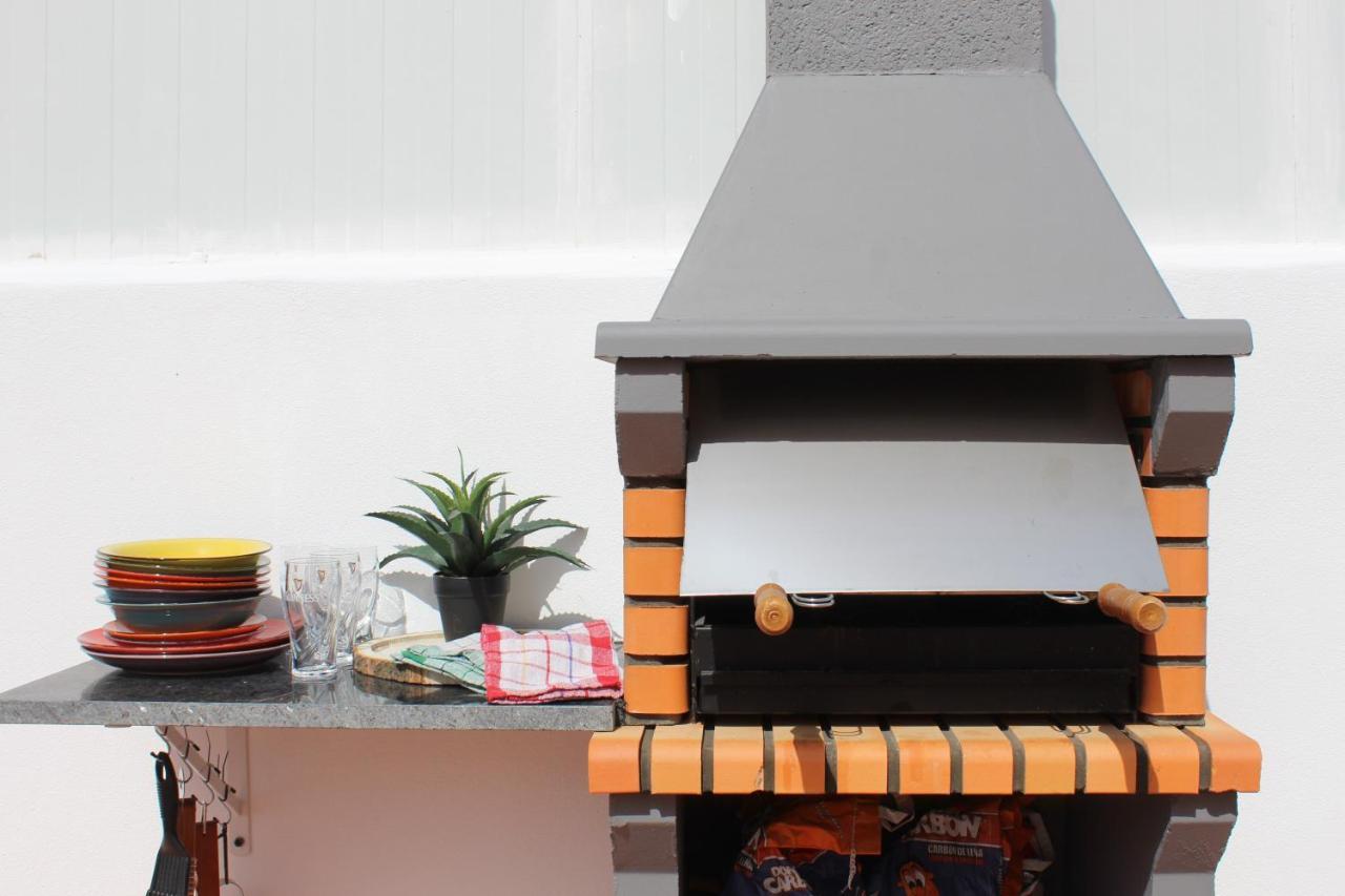 Casa Amarela: Conforto E Localizacao Perfeita! Faro Eksteriør billede