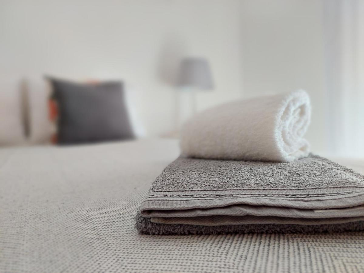 Casa Amarela: Conforto E Localizacao Perfeita! Faro Eksteriør billede